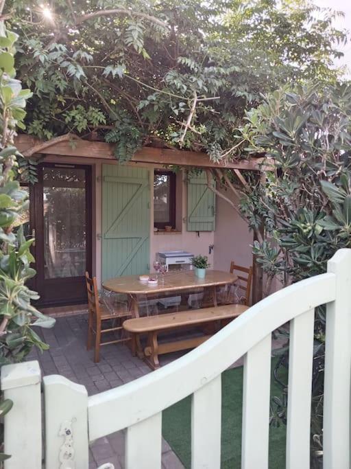 Jolie Maisonnette Dans Residence Calme Avec Piscine Le Barcarès Zewnętrze zdjęcie